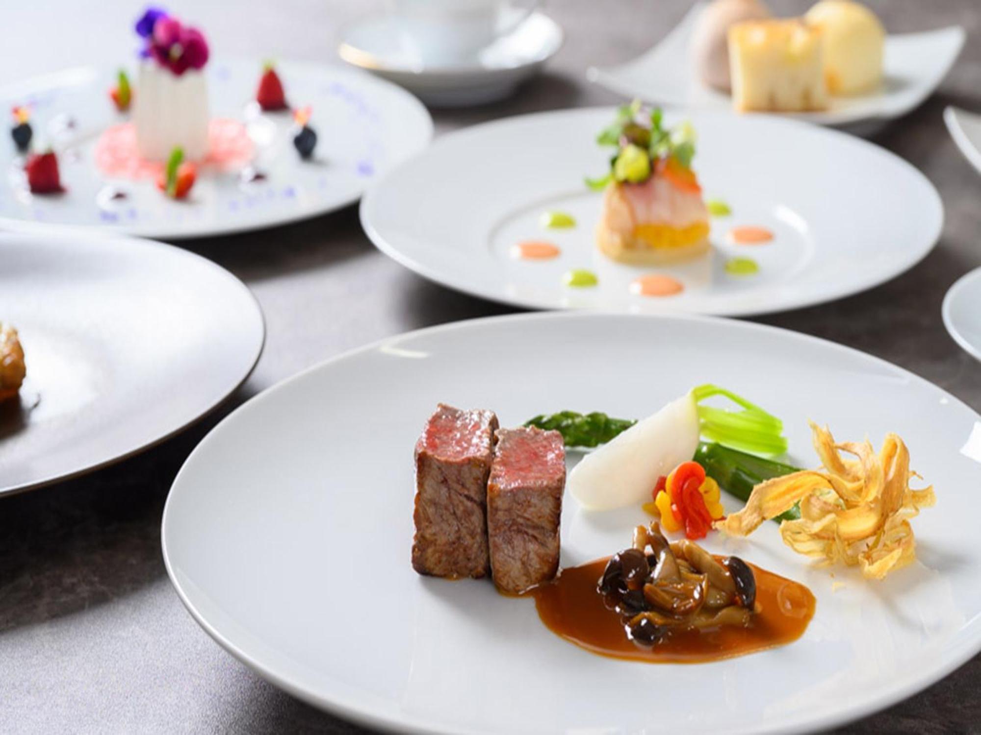 Shin Furano Prince Hotel Kültér fotó A sample of French cuisine