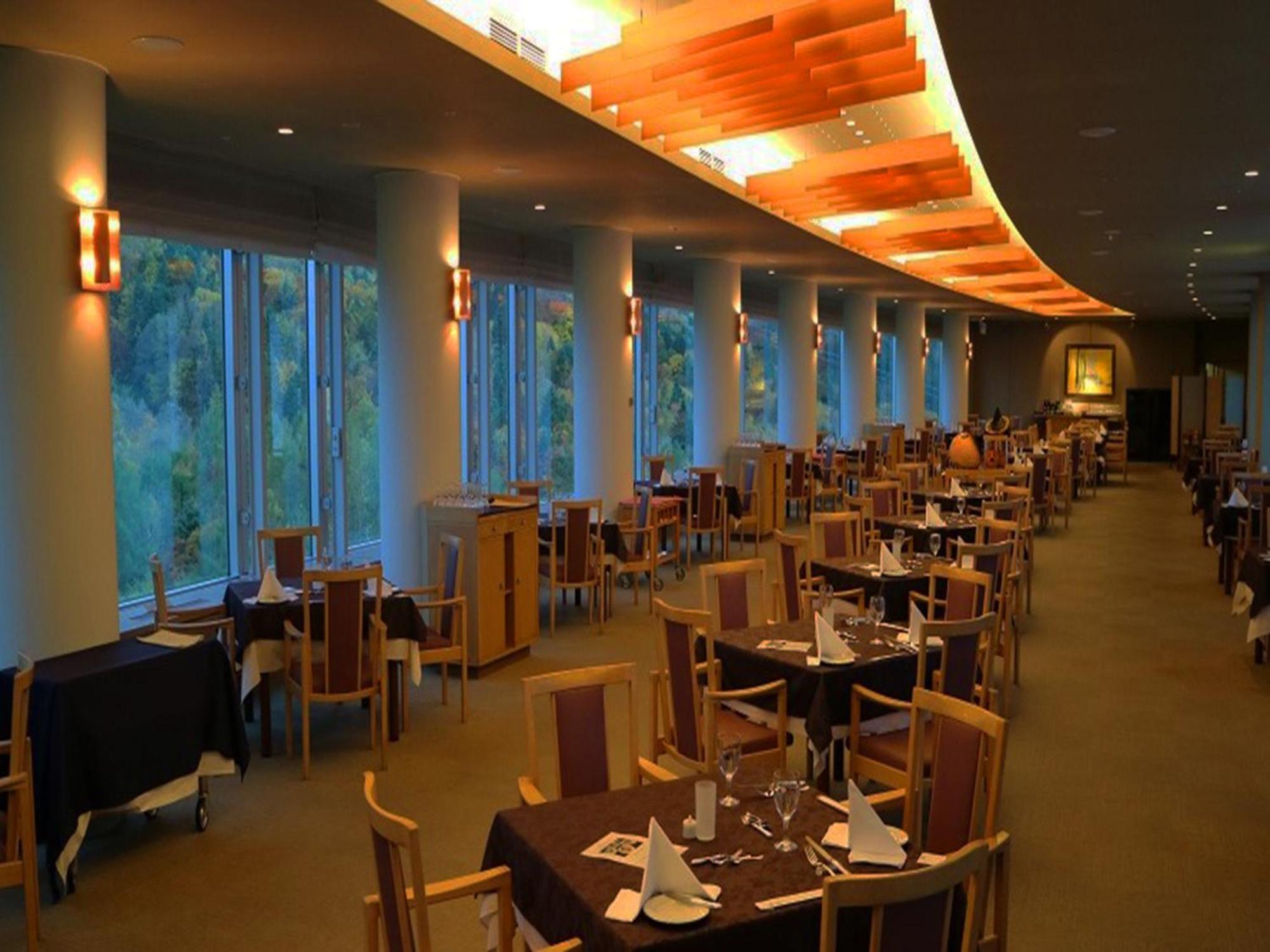 Shin Furano Prince Hotel Kültér fotó The restaurant