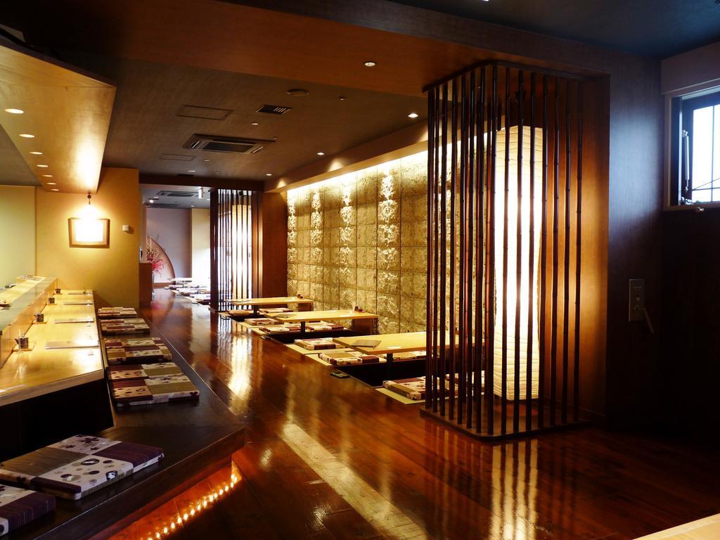 Shin Furano Prince Hotel Kültér fotó Interior of a restaurant in Tokyo