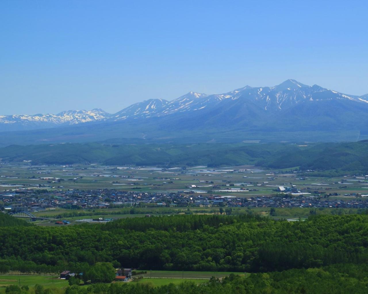 Shin Furano Prince Hotel Kültér fotó View of Iida